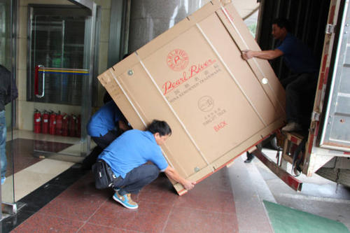 西丰钢琴贵重工艺品无忧运